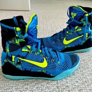 Brand New Kobe Nike elite 9 high top basketball shoe